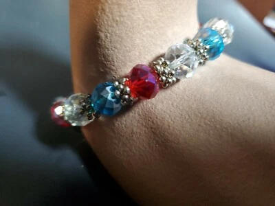Pulsera de cristal checo, transparente, rojo y azul con rondelle de plata entre ellos 7", Foto 1 de 4