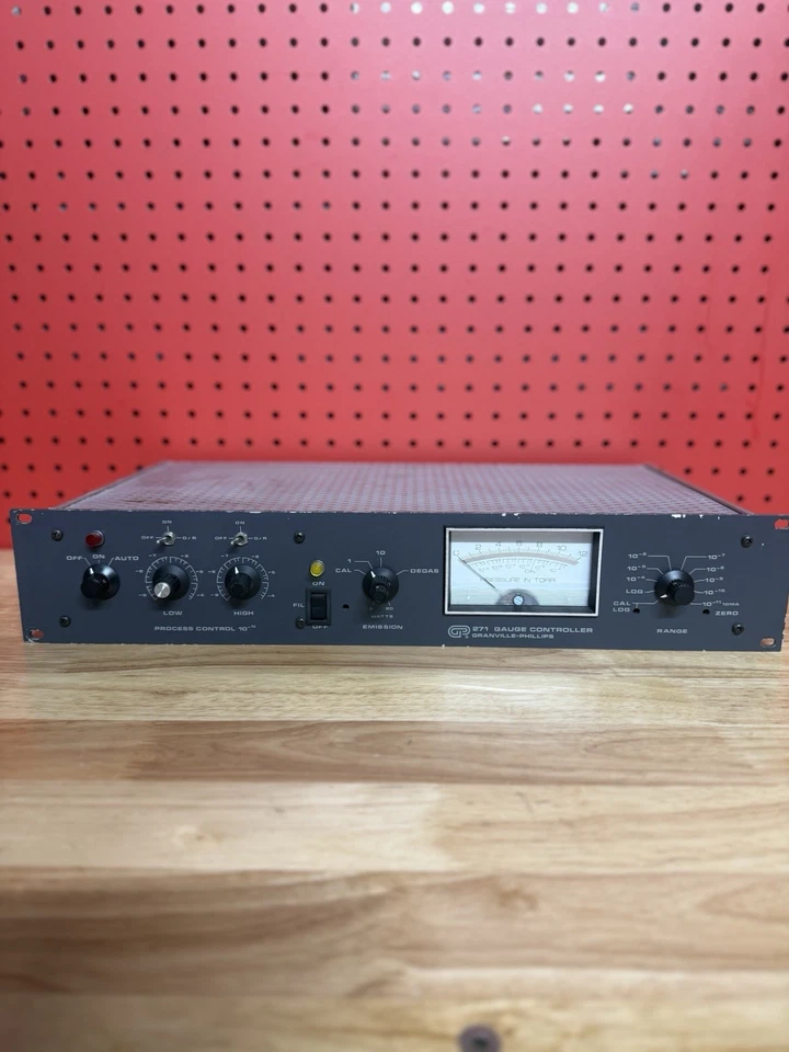 Controlador de calibre de iones Granville‐Phillips 271 - Control de proceso UHV y rango automático Foto 1 de 4