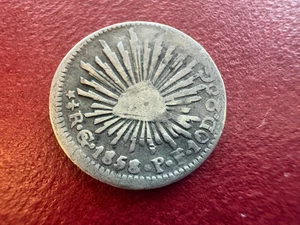 1858/7 Go Mexico ½ Real Silver — Overdate Variety — Guanajuato Mint - Picture 1 of 7
