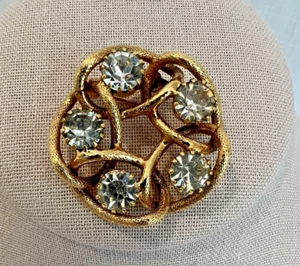 Broche de colección tono dorado texturizado corona tejida de 1,5 pulgadas - Imagen 1 de 9