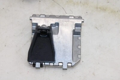 Оригинальная камера переднего лобового стекла 2016-2017 Mazda MX-5 Miata N24367XCX ID67 - Изображение 1 из 4