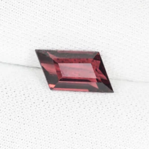 2.26 Cts Best Luster Natural Rhodolite Garnet - Fancy Cut...!!! - Picture 1 of 2
