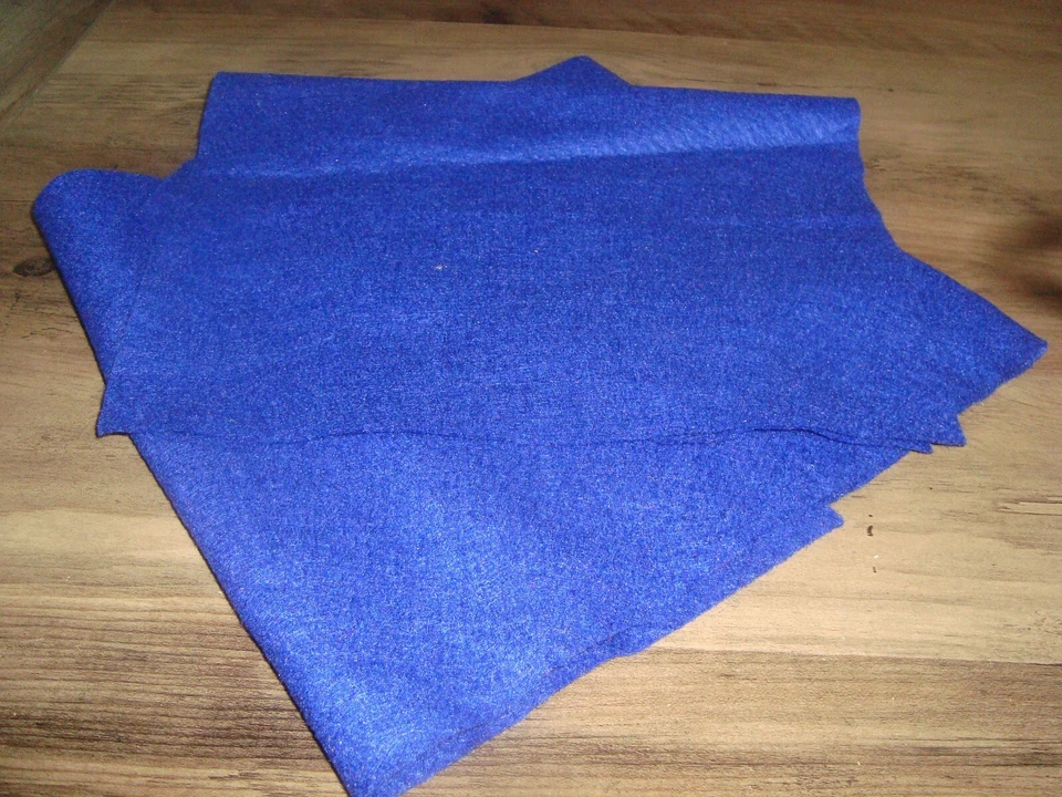 Material FIELTRO Azul Real para Artesanía 1 piezas 12 x 10 Foto 1 de 1