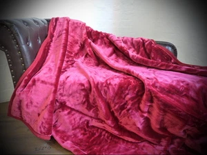 Tagesdecke Kuscheldecke Wohndecke Plaid Glanz-Design Brombeere Rot 160x200cm - Bild 1 von 1