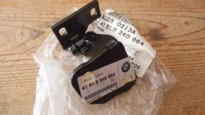 BMW 7 SERIES E65 E66 DOOR HINGE BOTTOM RIGHT HAND NEW GENUINE 41518240664 - Picture 1 of 1
