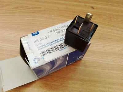 Fuel Pump Relay for Opel Vauxhall Antara 96821089 OEM - Image 1 of 2