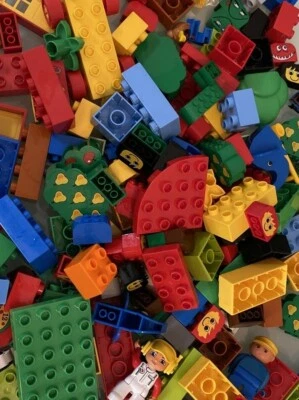 Lego DUPLO  Bundle 1 Kilo kg  Of Mixed Bricks Blocks  Includes Figure or animal - Image 1 of 4