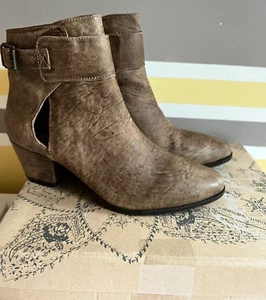 $198 New Free People Belleville Suede Leather Ankle Boots Khaki Brown Sz 8.5 - Picture 1 of 10
