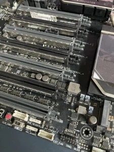 Asus sage x299 with small defect - Afbeelding 1 van 4