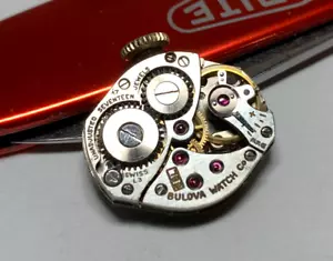 1953 Bulova Watch Co donna calibro 17J 6BL movimento, quadrante ammortizzato e lancette - FUNZIONA - Foto 1 di 7