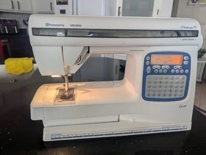 Husqvarna Viking Platinum 755 Sewing Machine Royal Edition - For Parts/Repair  - Picture 1 of 9