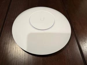Ubiquiti Networks U6 Enterprise (U6-Enterprise) Access Point - Photo 1/4