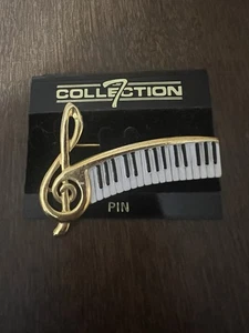 Broche Pin Teclado Piano AJC Tono Dorado Negro Blanco Esmalte Teclas Clave de Agudos De Colección - Imagen 1 de 10