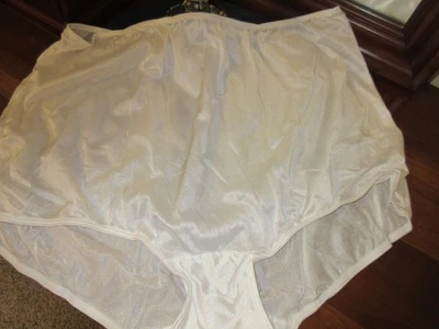 SEARS MUY IMPRESIONANTE Panty BLANCO Brillante Nylon GRANNY Calzoncillos 11/4XL NUEVO Foto 1 de 4