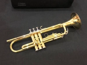 Yamaha YTR-2321 Trumpet w/ Hard Case - Picture 1 of 10