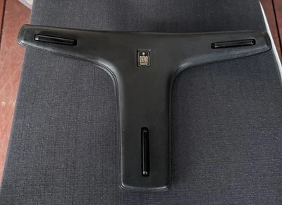 TOYOTA 1967-71 CROWN MS50-MS55 GENUINO VOLANTE BOCINA PAD E INSIGNIA!! EC!! Foto 1 de 4