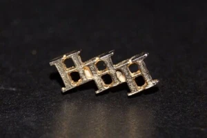 PIN Christmas HHH  gold color. HOHOHO Vintage - Picture 1 of 4
