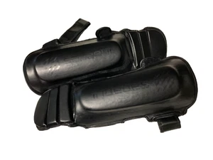 Sanabul Kickboxing Martial Arts Shin Guards MMA/Muay Thai Black Medium - Picture 1 of 10
