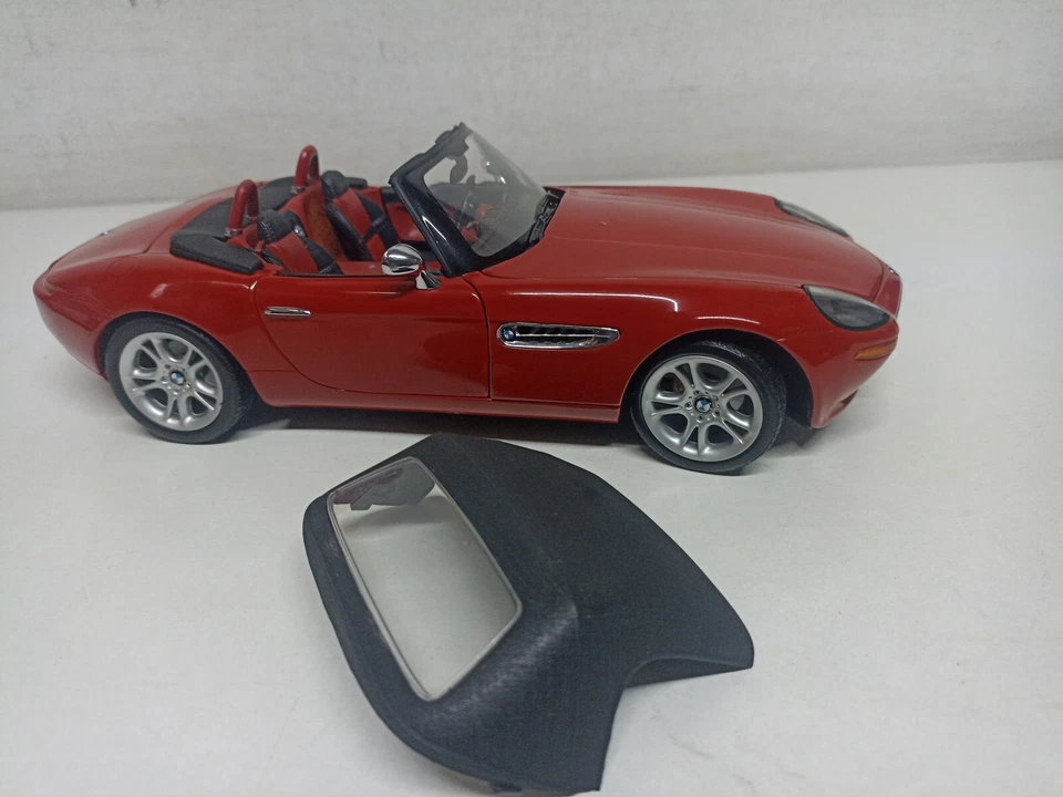 BMW Z8 E52 Cabriolet Convertibile Rosso Kyosho Diecast Scala 1/18-Y1-H13 - Immagine 1 di 4