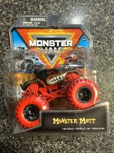 SPIN MASTER MONSTER JAM SERIES 36 MONSTER MUTT NEW FREE SHIPPING - Picture 1 of 3