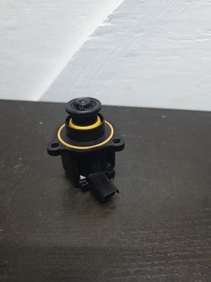 Оригинальный электрический отводной клапан Mini Cooper 11657593273 2007-2012 - Изображение 1 из 4