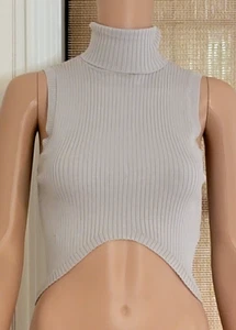 NWT Forever 21 Gray Ribbed Sweater Knit Crop Top Size S - Picture 1 of 12