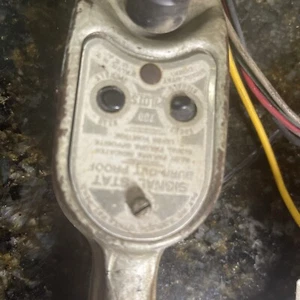 Vintage 1950 s Signal Stat Switch Assembly 700 Pilots Burn-Out-Proof - Picture 1 of 4