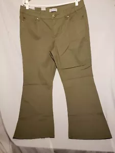NUEVOS CON ETIQUETAS Pantalones Elásticos Relativity Mujer Talla 16P Oliva Bota Impecable Caquis $44.00 - Imagen 1 de 4