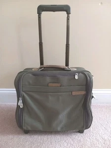BRIGGS & RILEY 2 Wheel Carry On Cabin Bag Luggage Suitcase Travel Business Green - Picture 1 of 21