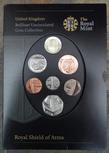 2008 Royal Mint Brilliant UNC BUNC Coin Year Set Shield of Arms - Picture 1 of 2