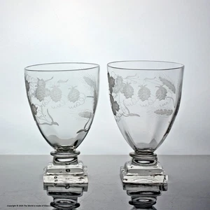 Victorian pair of engraved square footed rummers - Picture 1 of 5