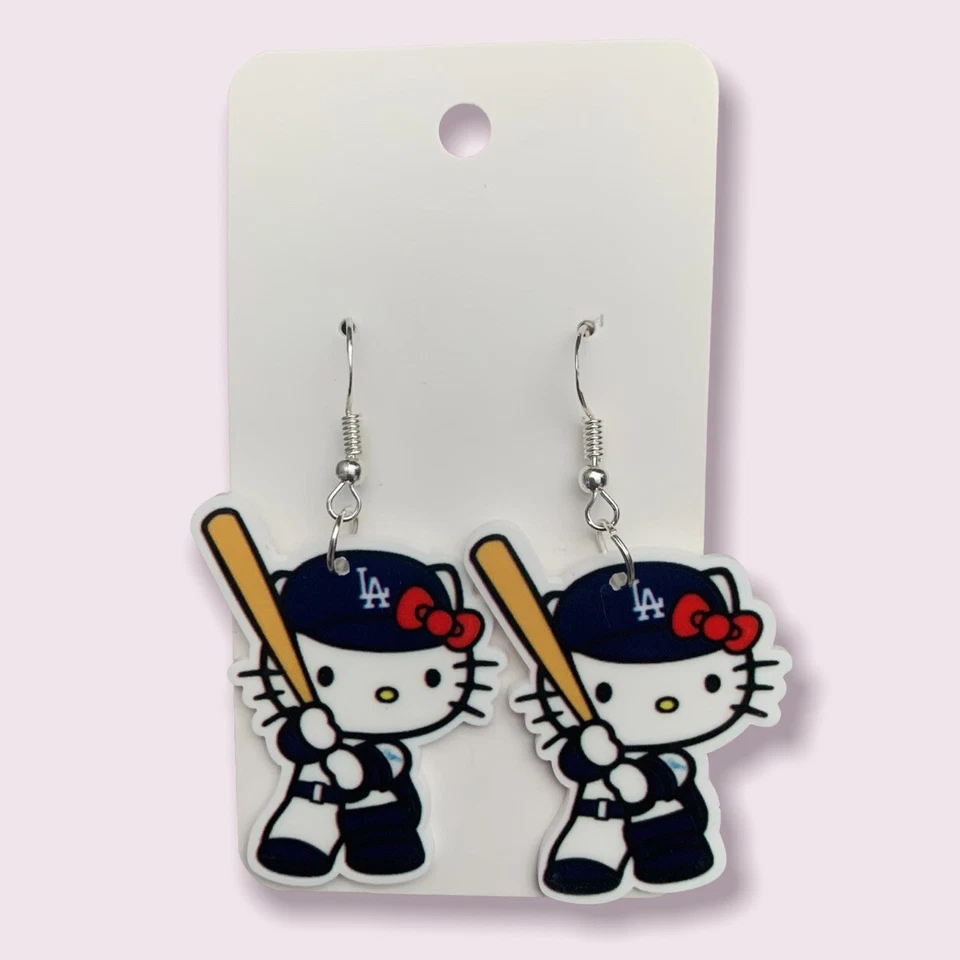 Pendientes ligeros hechos a mano Kawaii Sanrio Hello Kitty Dodgers nuevos con etiquetas Foto 1 de 1
