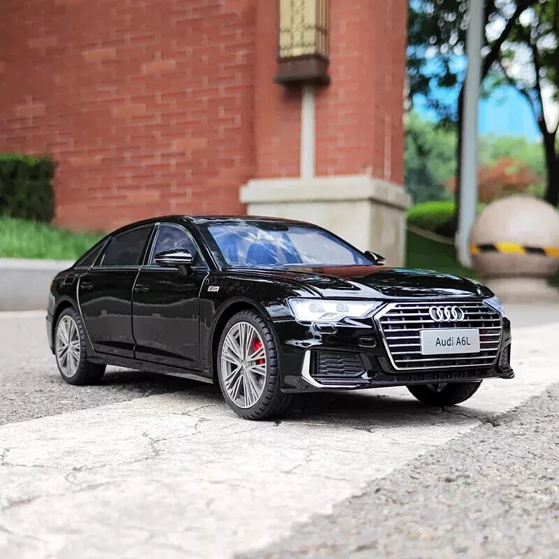 1/18 Audi A6 Alloy Car Model Diecast Toy Collectible With Sound&Light Kids Gift - Image 1 of 4