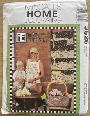 McCalls Pattern 3626 Mary Engelbreit Home Decor Apron Organizer Pillow Uncut - Image 1 of 4