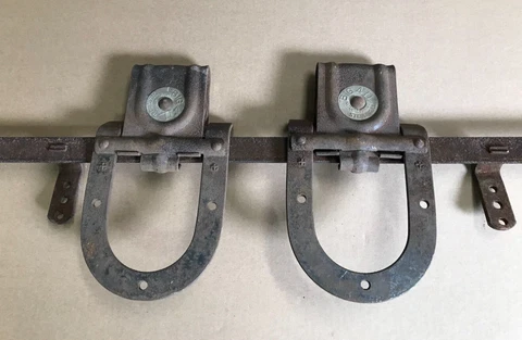 Antique Steel Barn Door Big 4 Single Rollers With 8' Foot Track VTG Old 974-23B Cover
