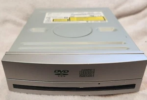 Unidad óptica interna IDE redonda plateada GCC-4481B CD-RW/DVD-ROM ODD - Imagen 1 de 2