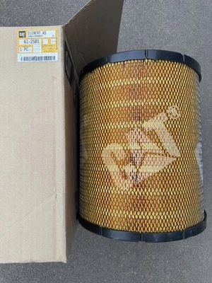 CAT 6I-2501 Primary Standard Efficiency Engine Air Filter - Image 1 of 4