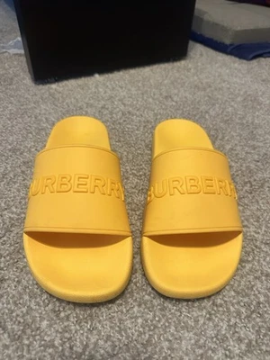 Burberry Hombre Slide Amarillo US 9 EU 43 Foto 1 de 4