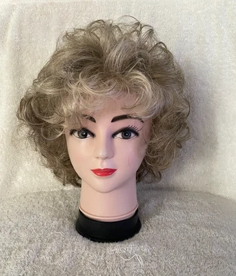 Pelucas Godiva's Secret "AVA" color topo esmerilado - tamaño promedio Foto 1 de 4