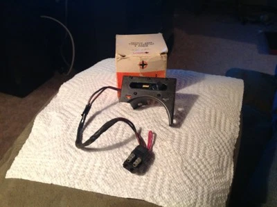 FORD FAIRLANE & COMET 1967 3 VELOCIDADES MANUAL COLUMNA CAMBIO LUZ RESPALDO INTERRUPTOR Foto 1 de 4