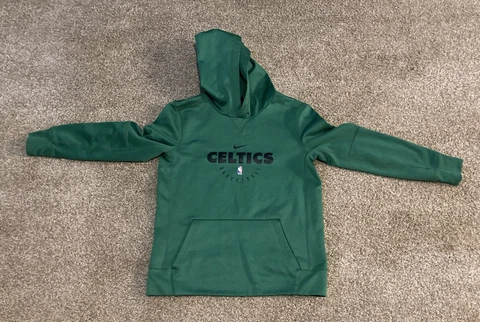 Boston Celtics Youth Medium Hoodie Nike Dri Fit Sweatshirt NBA Basketball Cover