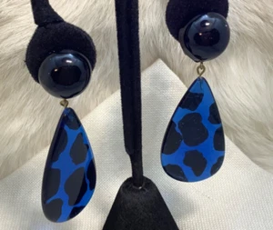 Vintage Estate Fun Funky Electric Blue Lucite Dangle Clip Earrings - Picture 1 of 9