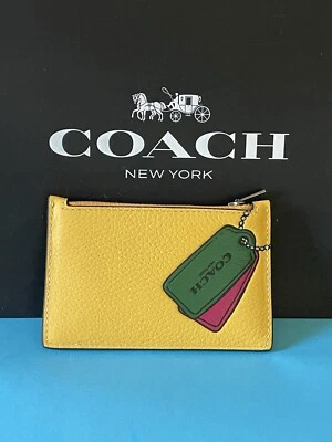 全新带标签 Coach CH130 拉链卡片盒带 Trompe L'oeil 印花金丝雀黄色 — 第 1/4 张图片