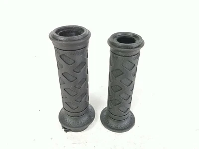 10 Kawasaki Ninja ZX1000 ZX 10 Throttle Tube And Grips - Image 1 of 4