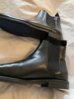 EXCELLENT CONDITION Paul Smith Black Leather Chelsea Boot - 12 - Image 1 of 4