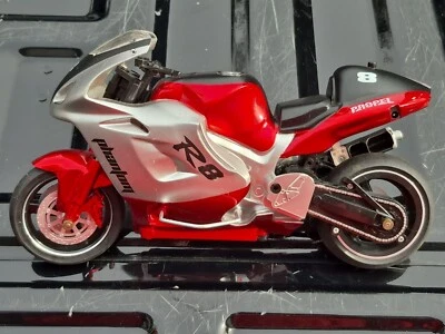 MOTO DIECAST TURBO PROPULSOR PHANTOM R8 1:18 EE. UU. MAISTO (TAL CUAL) Foto 1 de 4