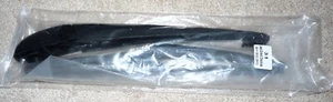 2011-2013 JEEP GRAND CHEROKEE REAR WINDSHIELD WIPER ARM & BLADE - Picture 1 of 3
