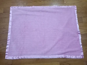 Pink Faux Fur Satin Trim/Back Baby Blanket Measures 39.5" x 30.5" Security - Picture 1 of 6