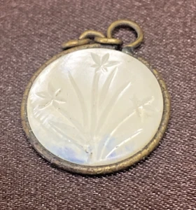 ANTIQUE VICTORIAN CARVED MOTHER OF PEARL T BAR WATCH FOB PENDANT ONLY - Picture 1 of 4