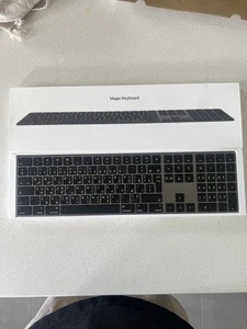 Appel Magic Keyboard with Numeric Keypad (Arabic - see photo) - Picture 1 of 3